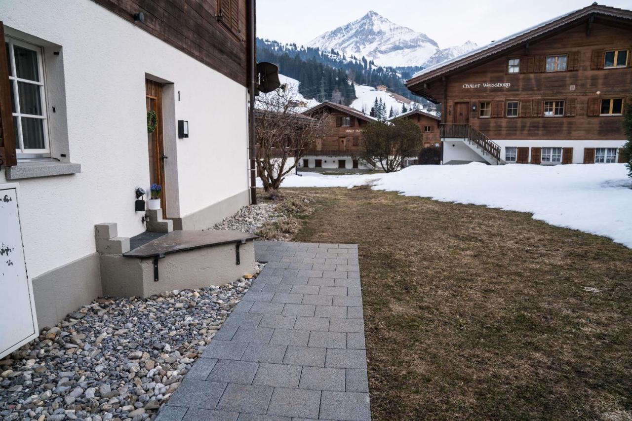 Chalet Spitzhorn - Your Peak Getaway - Private Terrasse & Gratis Parkplatz Gsteig Kültér fotó